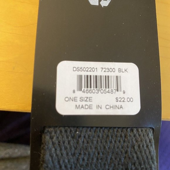 NIKE GOLF MEN'S SINGLE WEB BELT BLACK ADJUSTABLE TO FIT UP TO SIZE 42 - Picture 4 of 4